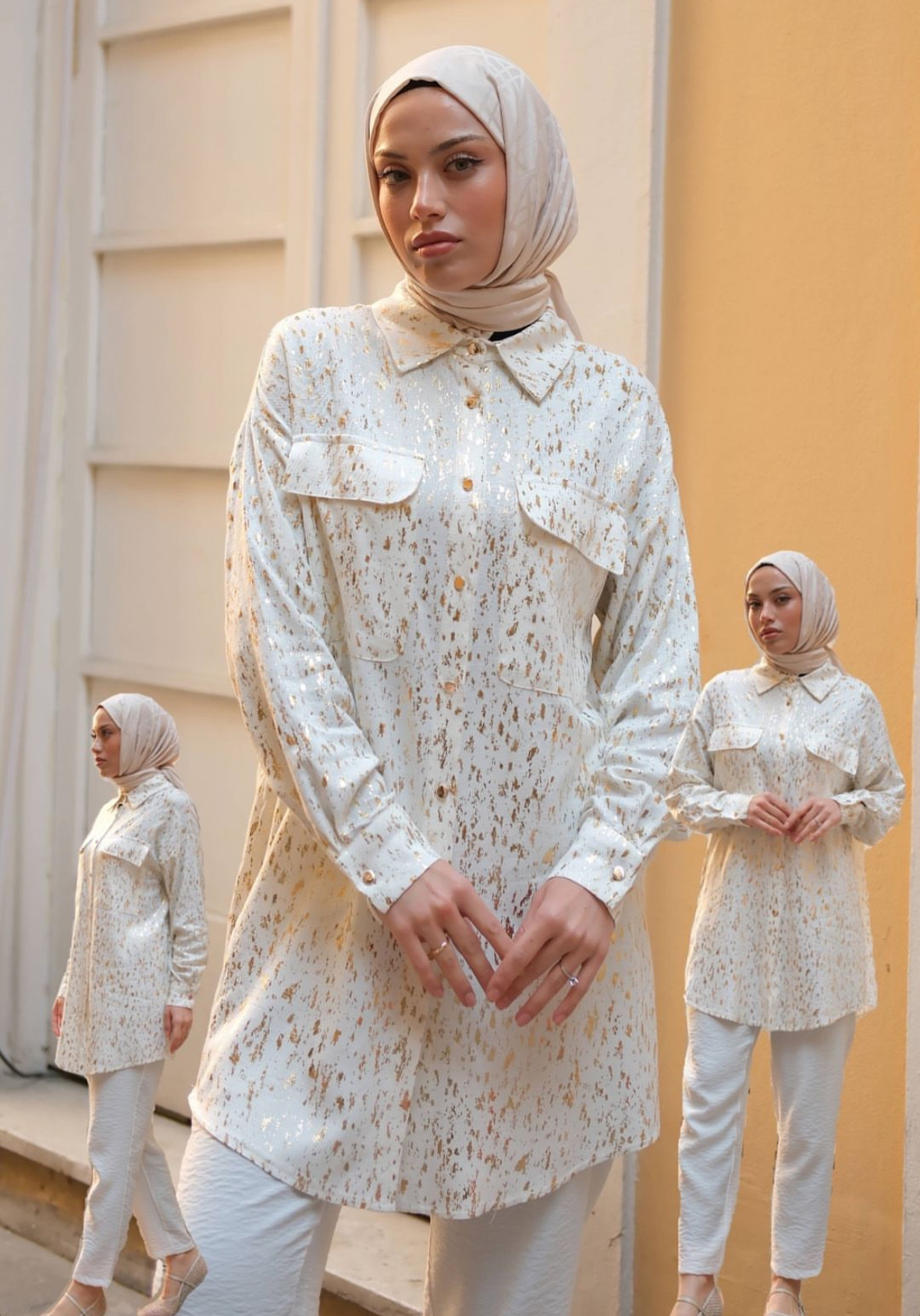 Altın yaldızlı tunik